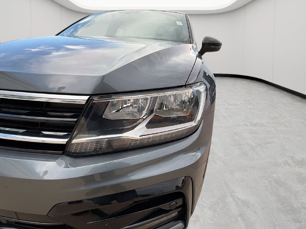 Used 2021 Volkswagen Tiguan SE R-Line AWD/4WD image 43