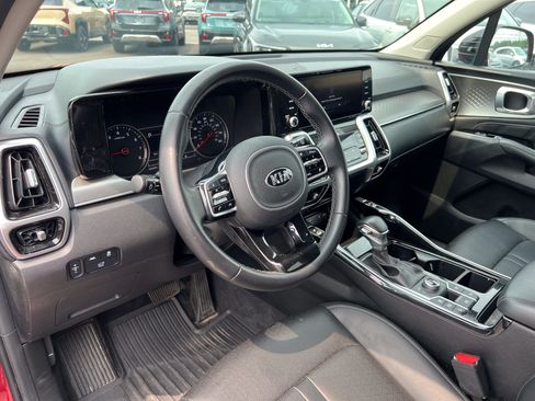 Used 2021 Kia Sorento SX AWD/4WD image 19