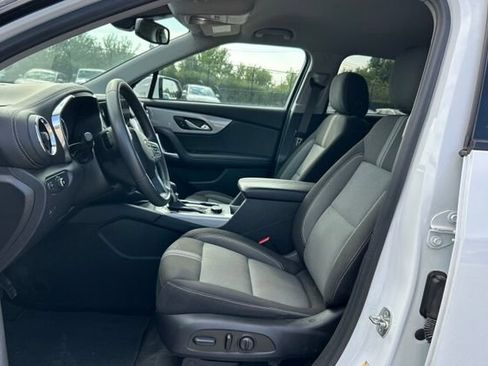 Used 2023 Chevrolet Blazer LT w/ Convenience Package FWD image 6