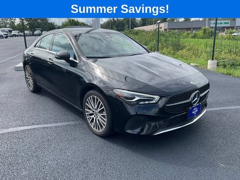 Used 2025 Mercedes-Benz CLA 250 4MATIC image 9