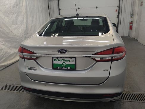 Used 2017 Ford Fusion Energi SE image 7