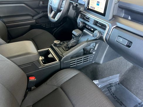 Certified 2025 Toyota 4Runner SR5 image 20