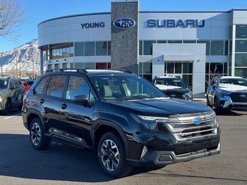 New 2026 Subaru Forester Premium AWD/4WD image 1