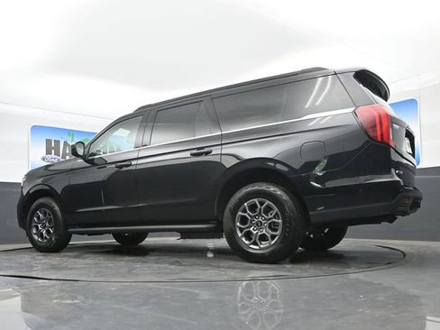 Used 2025 Ford Expedition Max Active AWD/4WD image 22