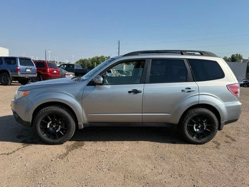 Used 2010 Subaru Forester 2.5X Premium AWD/4WD image 2