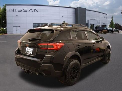 Used 2019 Subaru Crosstrek 2.0i Limited w/ Moonroof Package w/Navigation AWD/4WD image 2