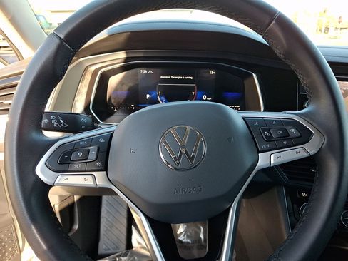 Used 2023 Volkswagen Jetta SE image 21