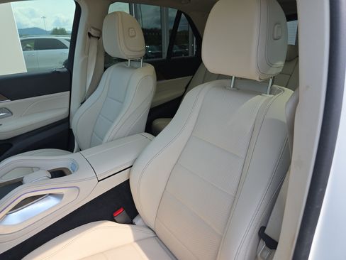 Used 2024 Mercedes-Benz GLE 450 4MATIC image 21
