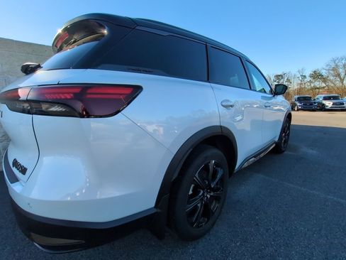 Used 2026 INFINITI QX60 Autograph w/ Dark Cargo Package image 5