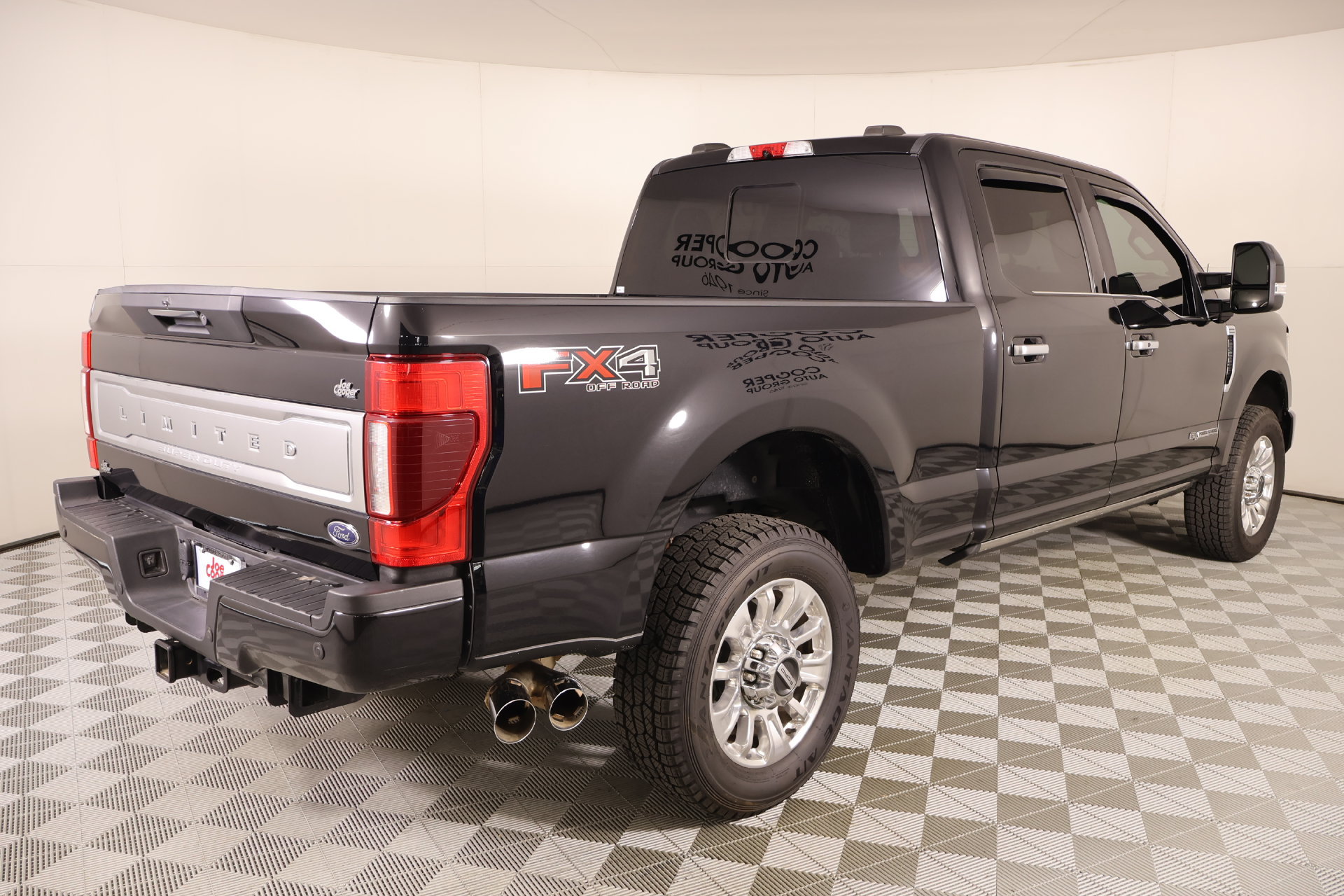 Used 2020 Ford F250 Limited w/ FX4 Off-Road Package AWD/4WD image 22