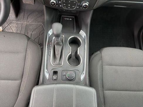 Used 2023 Chevrolet Traverse LT image 35