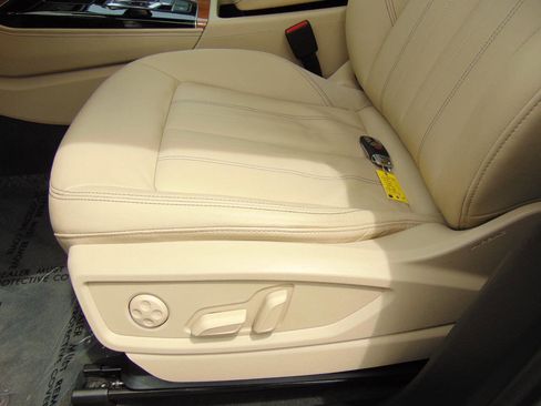 Used 2022 Audi Q5 2.0T Premium Plus w/ Premium Plus Package image 7