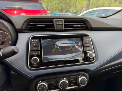 Used 2025 Nissan Versa SV FWD image 21