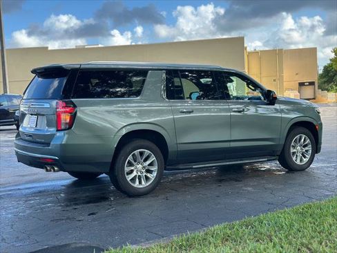 Used 2023 Chevrolet Suburban Premier RWD image 8