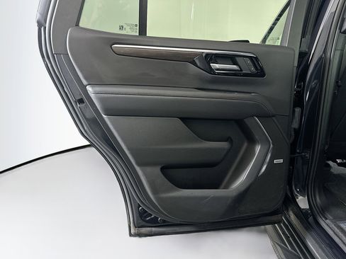 Used 2025 Chevrolet Tahoe Premier image 27