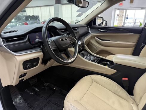 Used 2021 Jeep Grand Cherokee L Limited AWD/4WD image 20