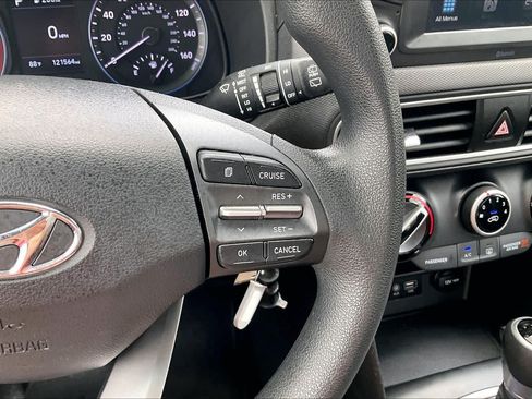 Used 2019 Hyundai Kona SE AWD/4WD image 24
