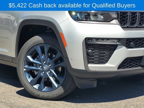 New 2026 Jeep Grand Cherokee Limited AWD/4WD image 2