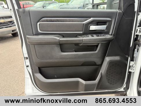 Used 2024 RAM 3500 Big Horn AWD/4WD image 18