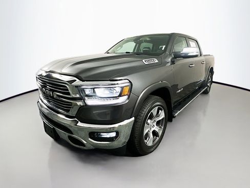 Used 2019 RAM 1500 Laramie AWD/4WD image 3