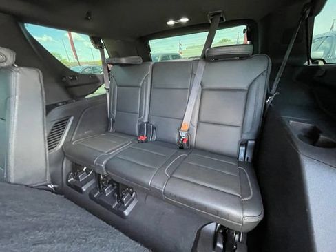 Used 2023 GMC Yukon Denali AWD/4WD image 19
