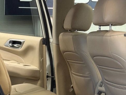 Used 2013 Nissan Pathfinder SL w/ SL Premium Pkg AWD/4WD image 17