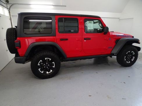 Certified 2025 Jeep Wrangler Unlimited Rubicon 4xe w/ Safety Group AWD/4WD image 22
