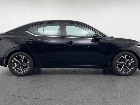 Used 2025 Nissan Sentra SV image 11