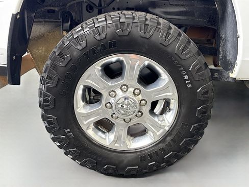 Used 2021 RAM 2500 Big Horn w/ Level 1 Equipment Group AWD/4WD image 33