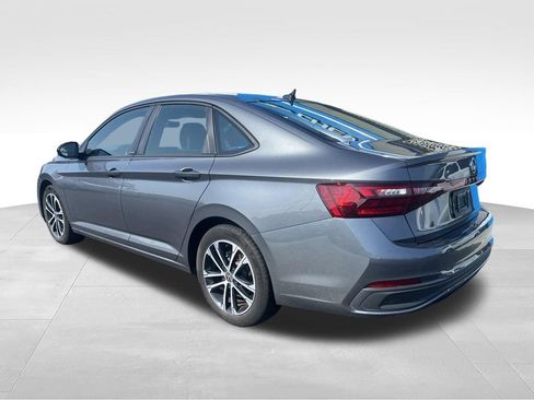 Used 2025 Volkswagen Jetta Sport FWD image 7