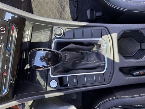 New 2025 Volkswagen Jetta SE image 16