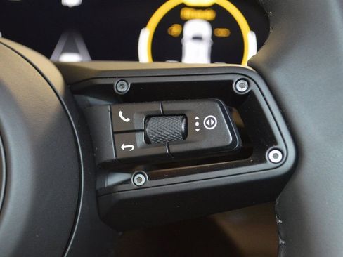 New 2025 Porsche Macan 4S Electric image 17