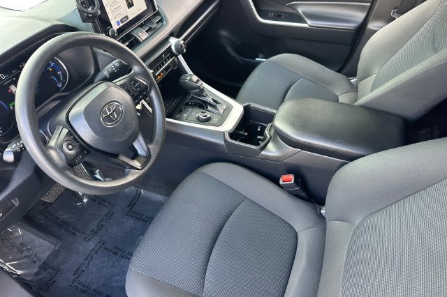 Certified 2024 Toyota RAV4 LE AWD/4WD image 12