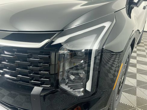 New 2026 Kia Sportage EX FWD image 11