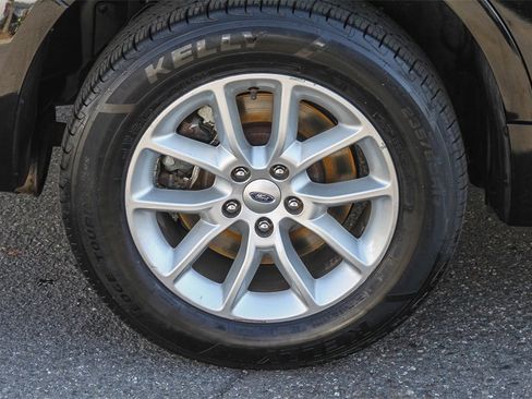 Used 2019 Ford Flex SE image 13