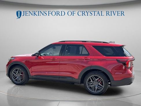 Used 2025 Ford Explorer ST AWD/4WD image 9