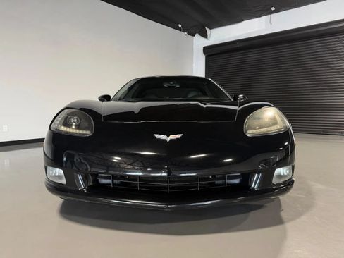 Used 2007 Chevrolet Corvette Coupe RWD image 2