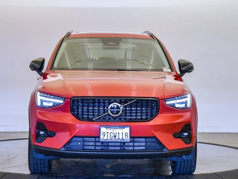 Certified 2025 Volvo XC40 B5 Ultra w/ Climate Package image 7