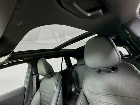Used 2025 Mercedes-Benz GLC 300 image 24