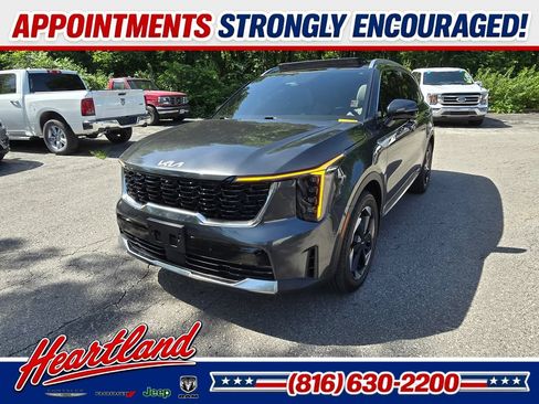 Used 2025 Kia Sorento SX Prestige AWD/4WD image 1