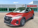 Used 2022 Nissan Kicks SV image 2