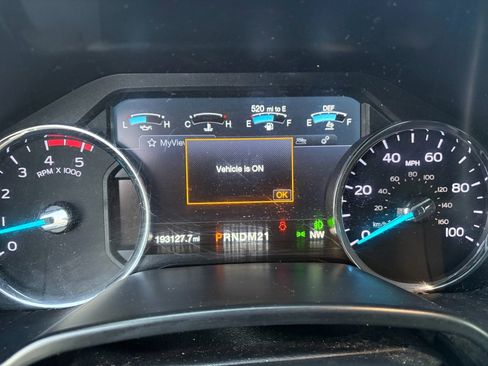 Used 2019 Ford F250 Lariat w/ Chrome Package image 18