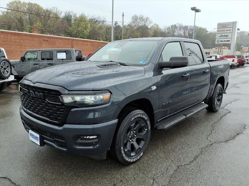 New 2026 RAM 1500 Express image 8