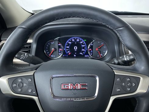Certified 2023 GMC Acadia Denali w/ Denali Ultimate Package image 3