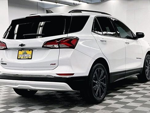 Used 2022 Chevrolet Equinox RS w/ RS Leather Package image 12
