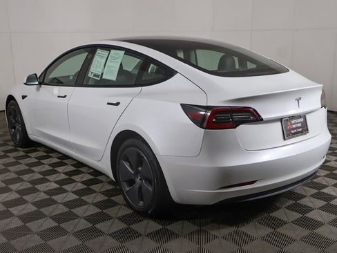 Used 2023 Tesla Model 3 Standard Range image 10
