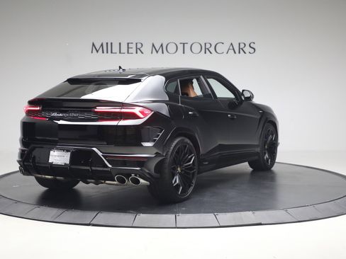 Used 2025 Lamborghini Urus SE AWD/4WD image 7