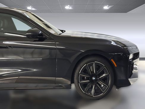 Certified 2023 BMW 740i w/ Parking Assistance Package RWD image 35