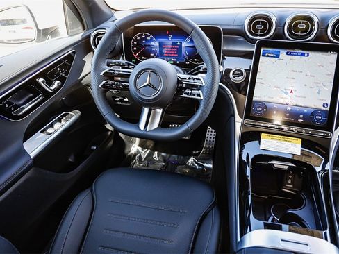 New 2025 Mercedes-Benz GLC 350e 4MATIC image 14