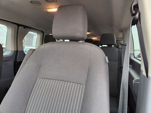 Used 2018 Ford Transit 350 XLT image 12